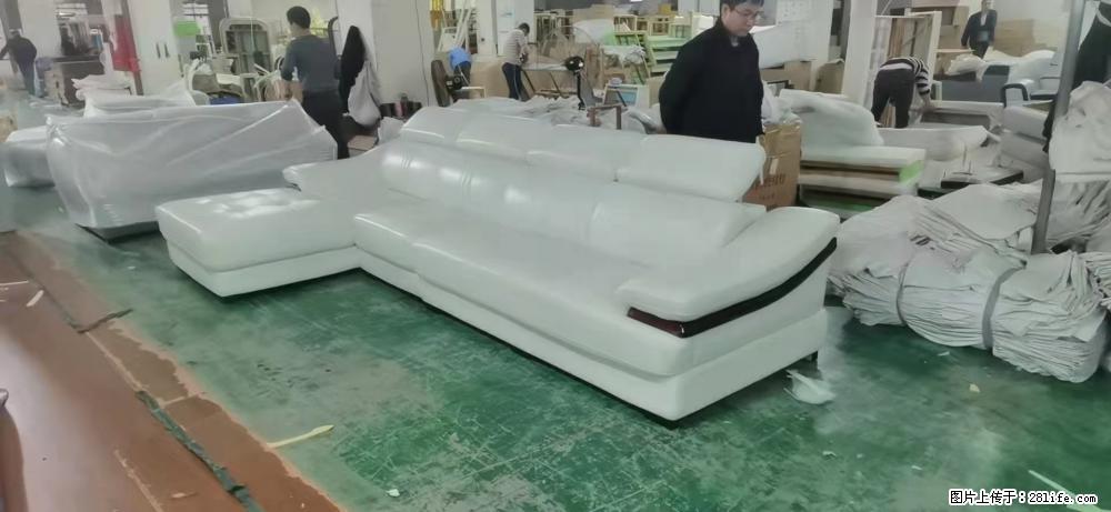 【大厂仿真皮沙发】实木框架,高回弹海绵45密度。全新包装,质量非常好,3.6米右贵妃 - 各类家具 - 居家生活 - 厦门分类信息 - 厦门28生活网 xm.28life.com